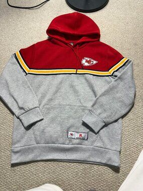 NFL Team Apparel Kansas City Chiefs Hoodie in Red/Gray - Size M